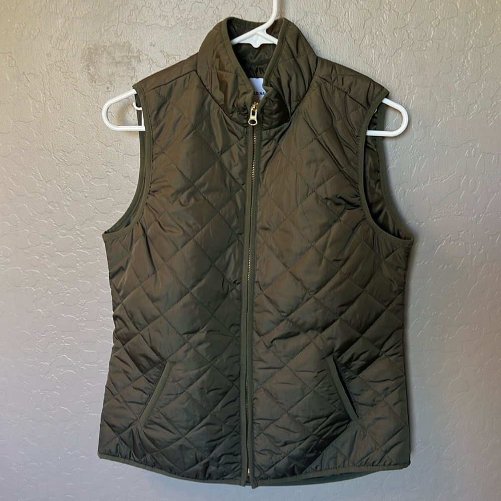 OLD NAVY Women’s Quilted Vest LIKE NEW